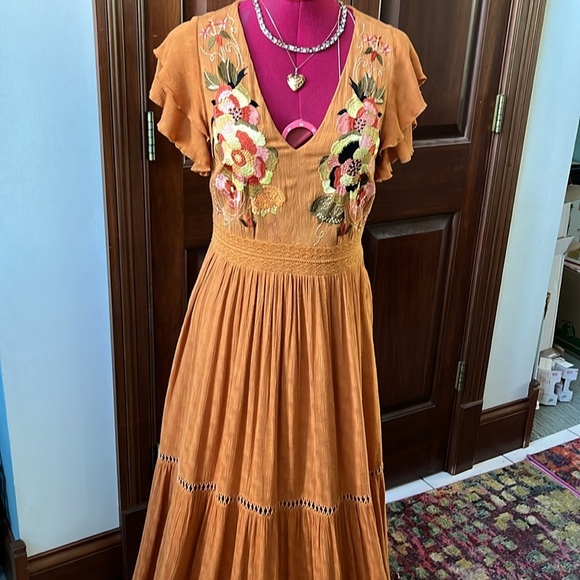 Mauve Anthropologie Maxi dress cinnamon color Embroidered top+amenities size 6 - Picture 4 of 16